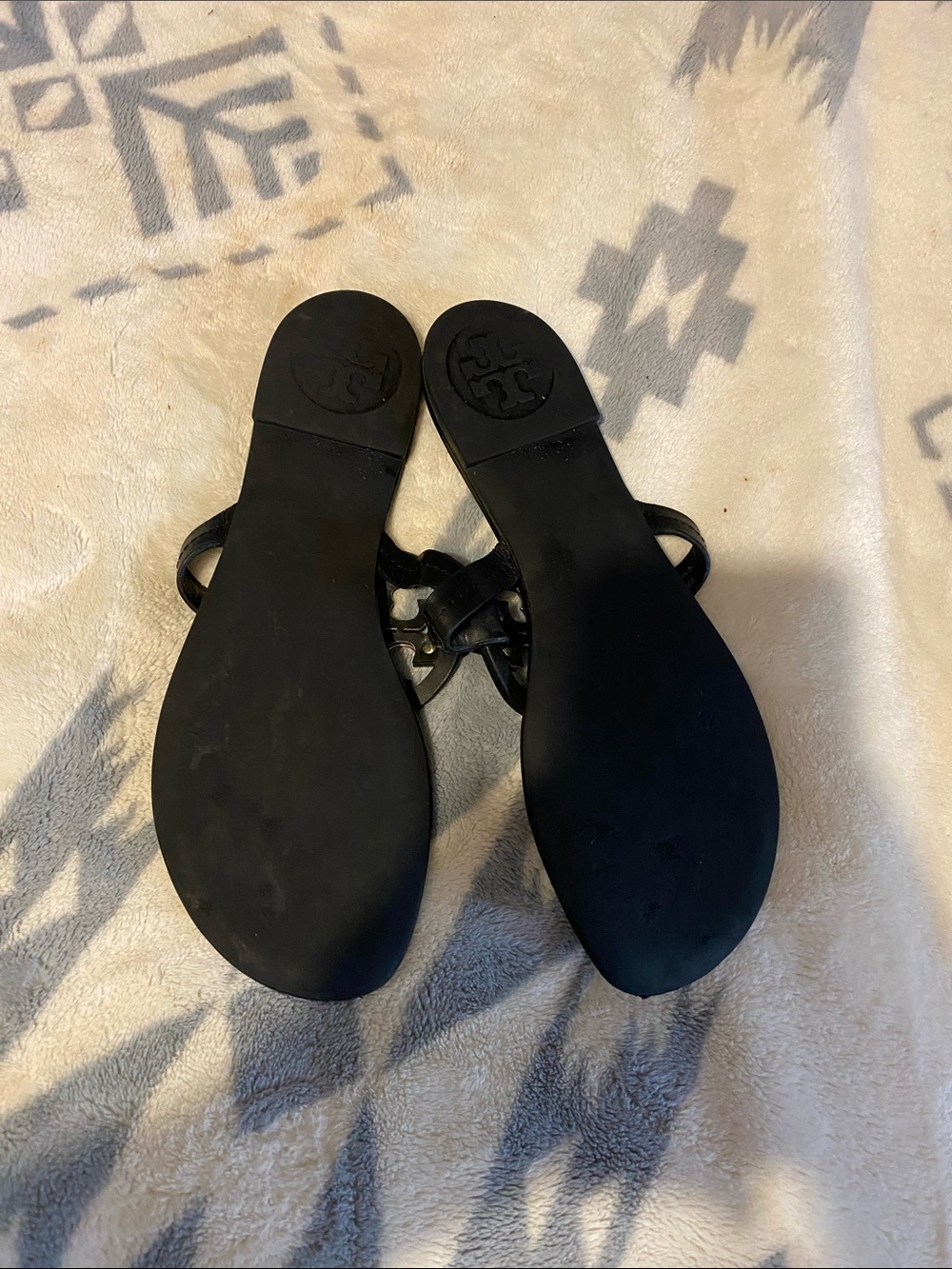 Tory Burch Black Logo Thong Sandals - Picture 2 of 11